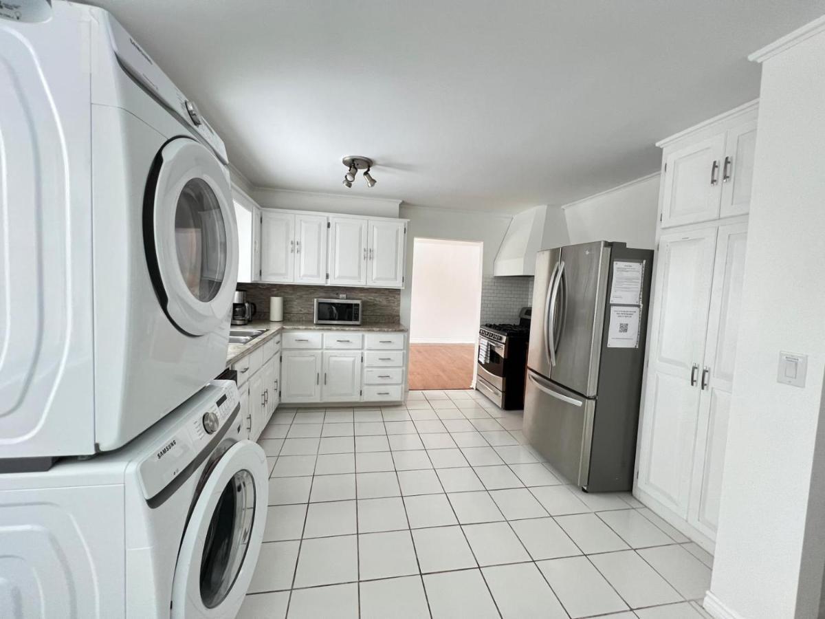 Letitia Heights !C Quiet And Modern Private Bedroom With Shared Bathroom Barrie Luaran gambar